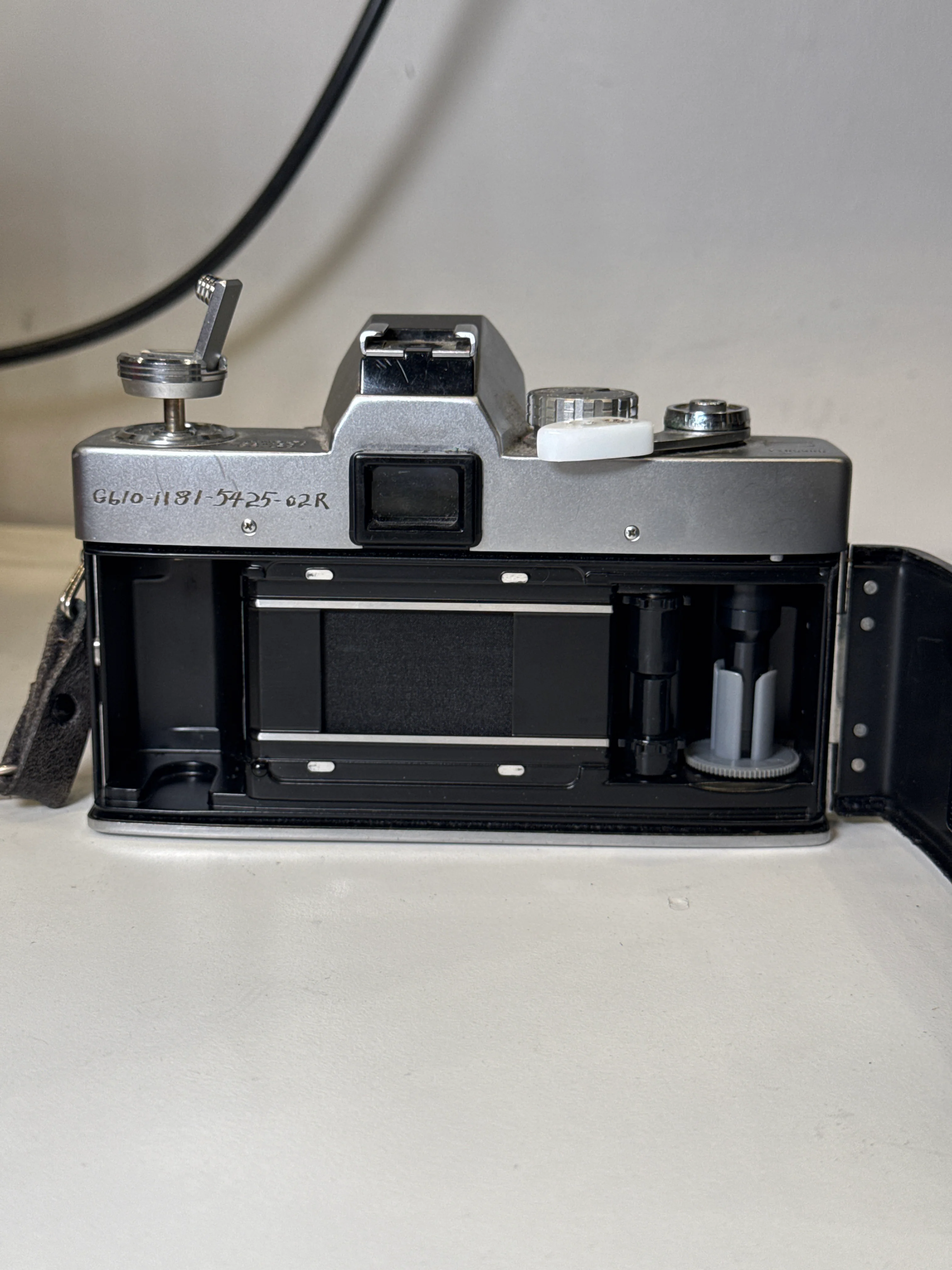 (USED) Minolta SRT 102 with 50mm F1.4 - Image 7